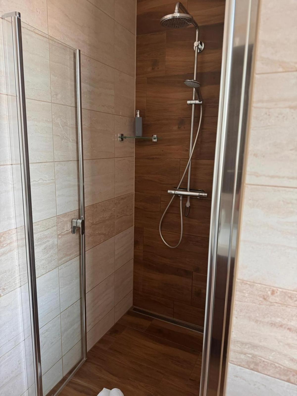 Apartman Ruza Ruzomberok Bagian luar foto